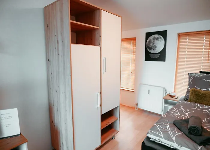 Schoenbrunn Gardens Apartment